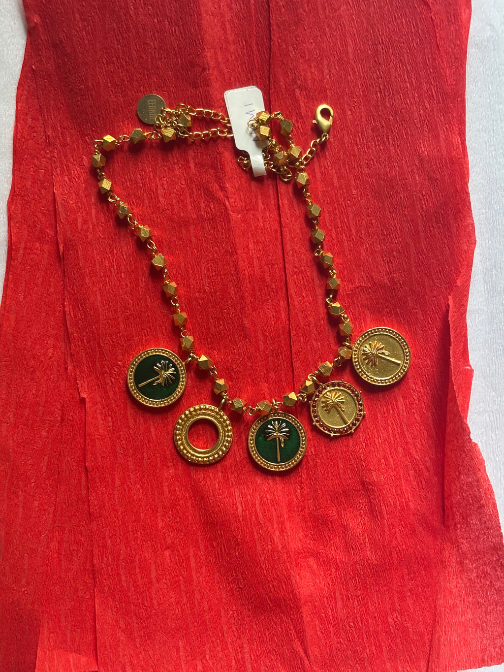 5 coin Banana Choker